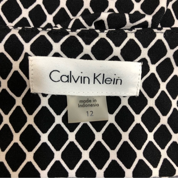 Calvin Klein Stretchy Black & White Dimond Pattern V Neckline Wrap Dress 12 - Picture 11 of 13